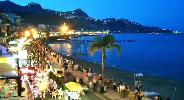 Estrellas De Mar Casa Giardini Naxos